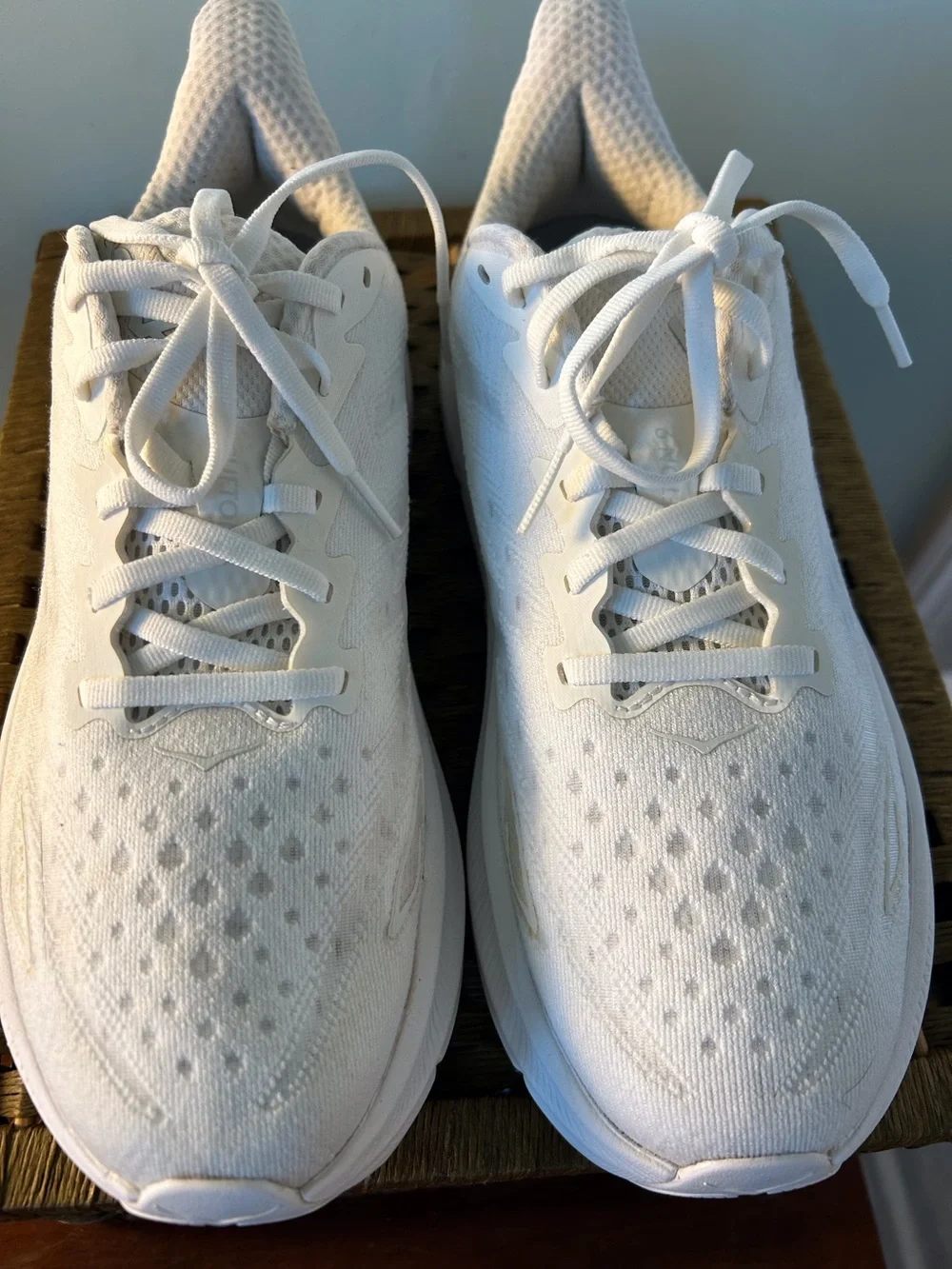 Hoka One Clifton 9 Women's 9.5B White Walking Sneakers Chunky Wedge Comfort